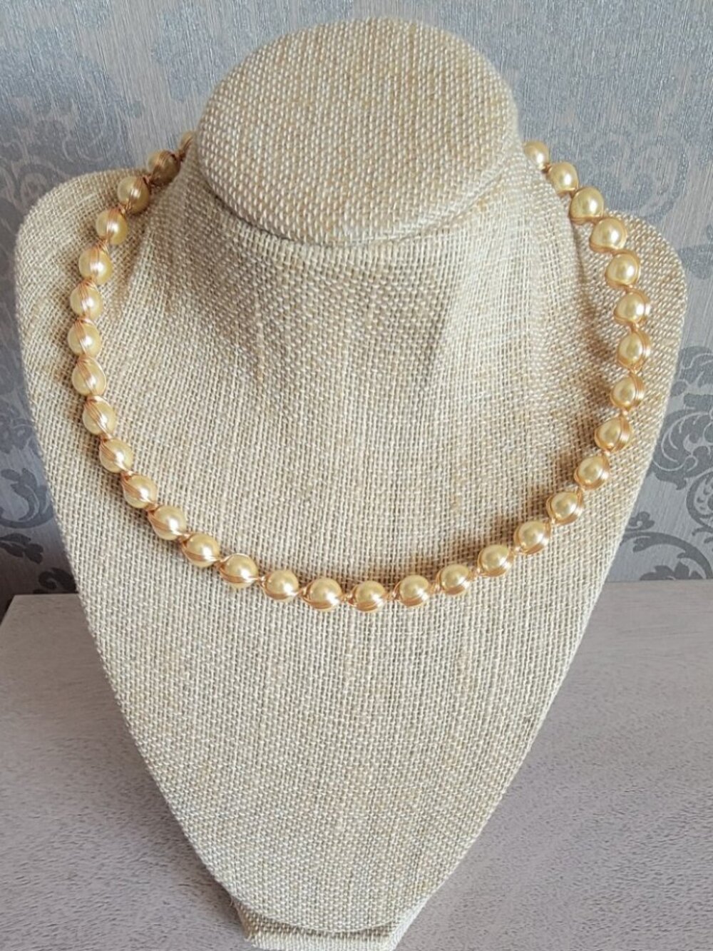 Golden Color Shell Pearl Chocker Necklace in Goldtone 16-20 Inches